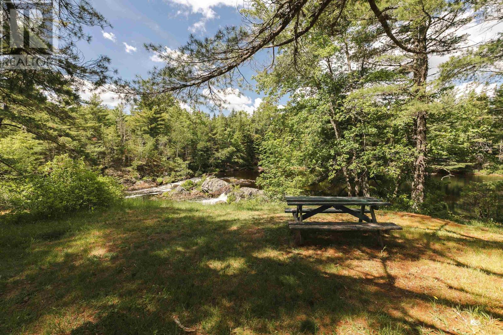 1591 Newburne Road - 38