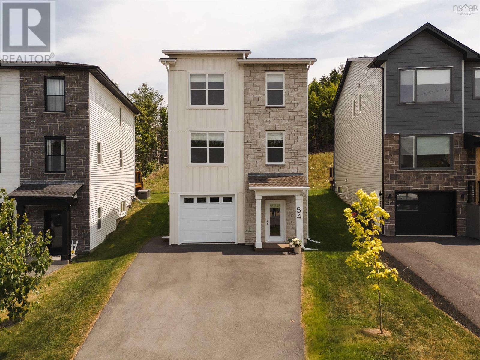 54 Pearlgarden Close - Image 2
