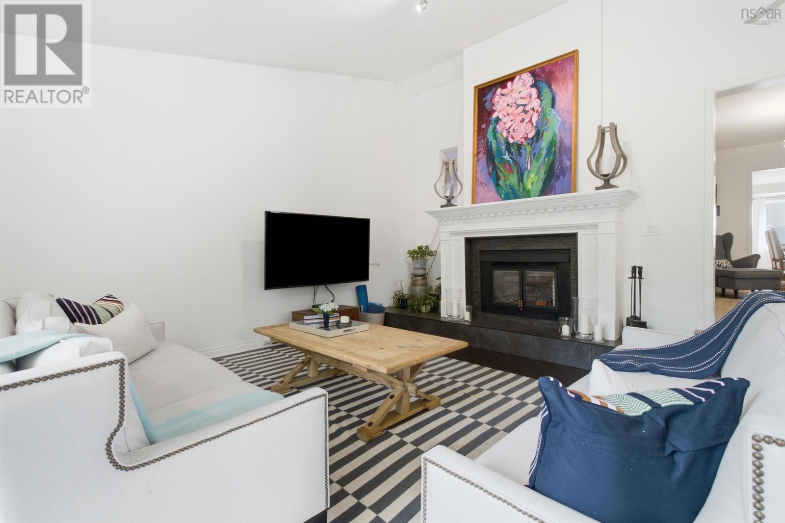 13 Douglas Drive - 13