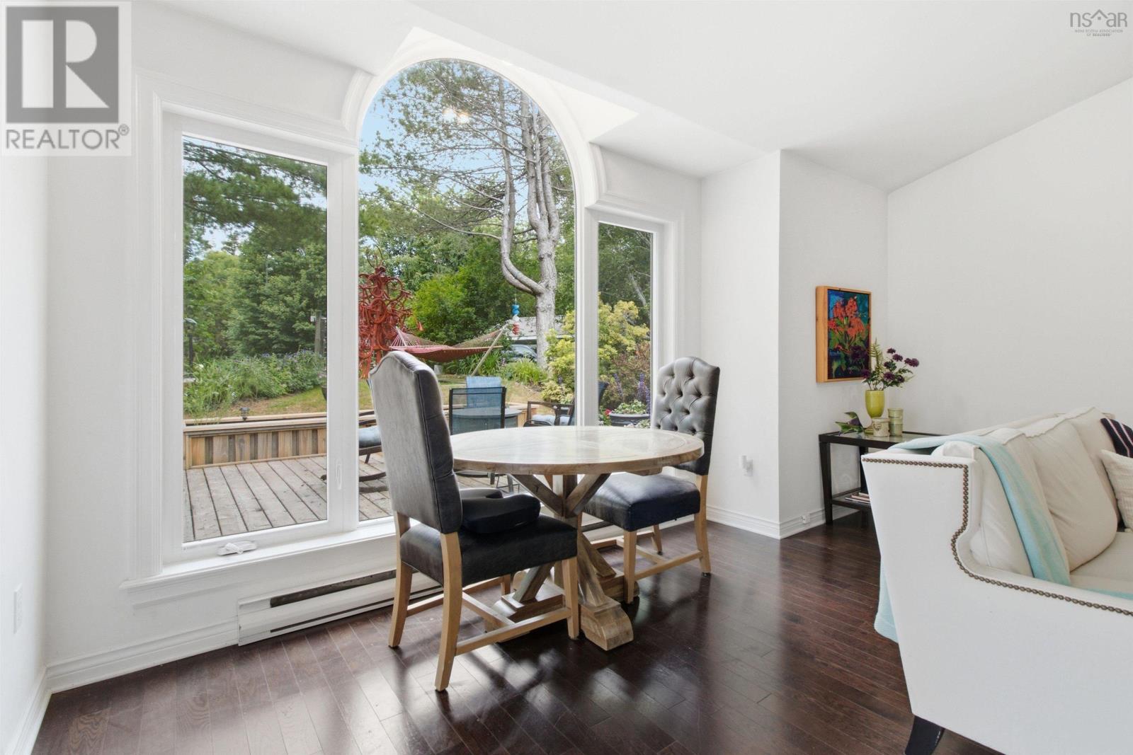 13 Douglas Drive - 15