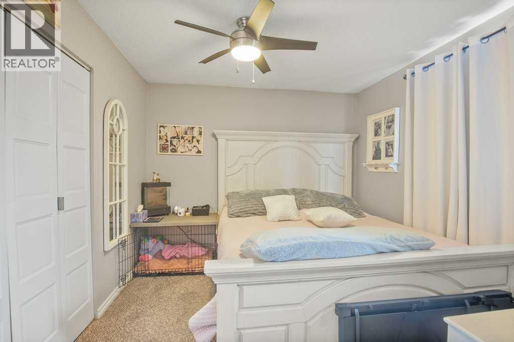 4639 48 Street - 38