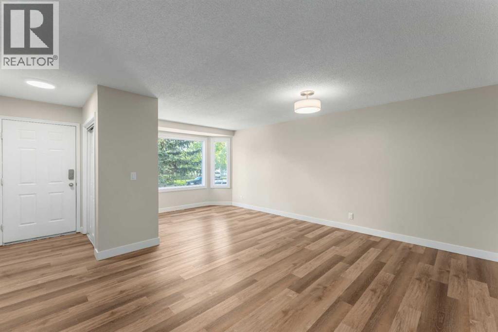 7609 36 Avenue NW - 14