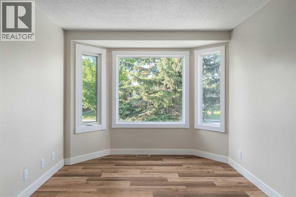7609 36 Avenue NW - 10