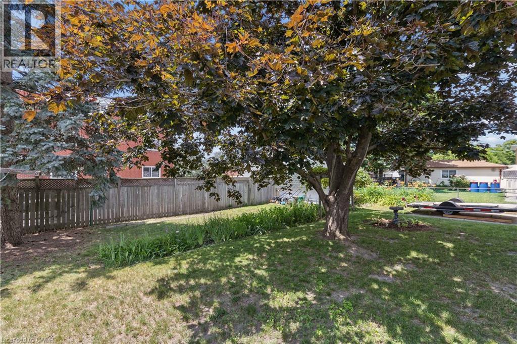 74 ROSS Avenue - 27