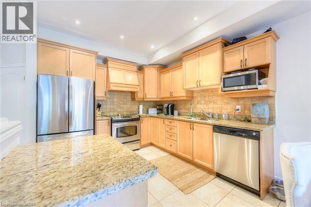 582 STONEHENGE Drive - 9