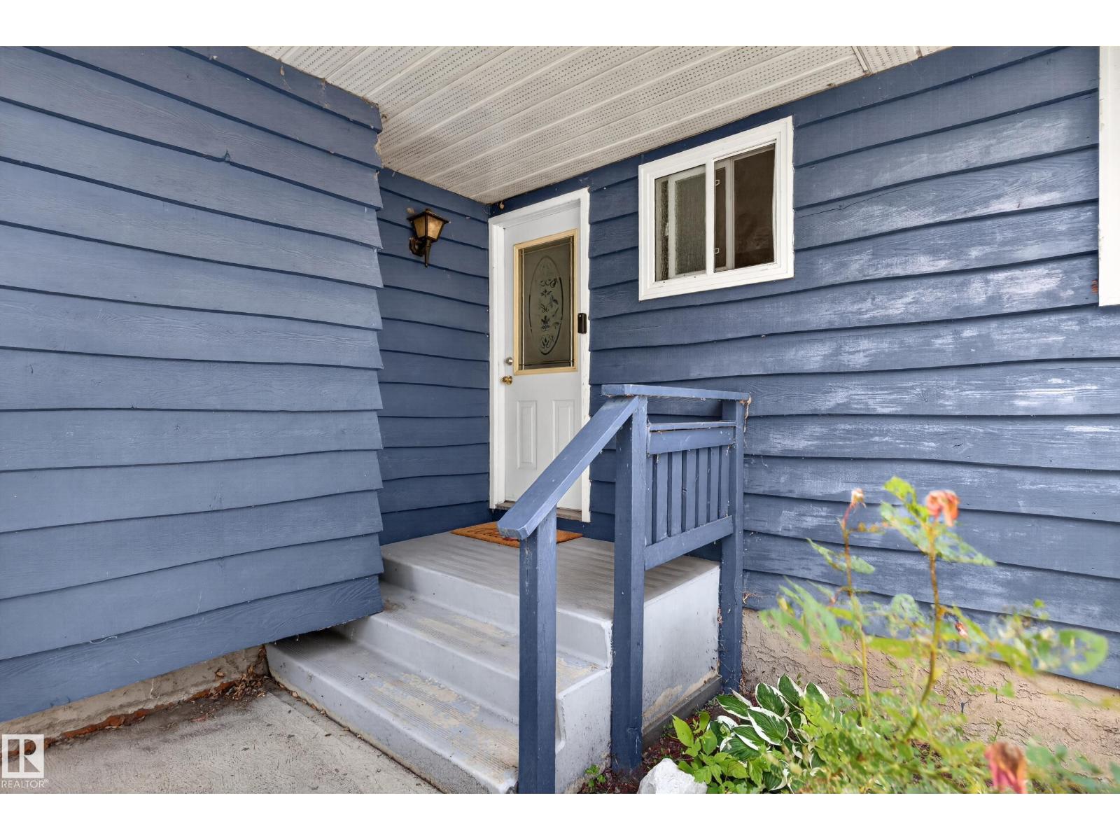 8310 99 AV - Image 9