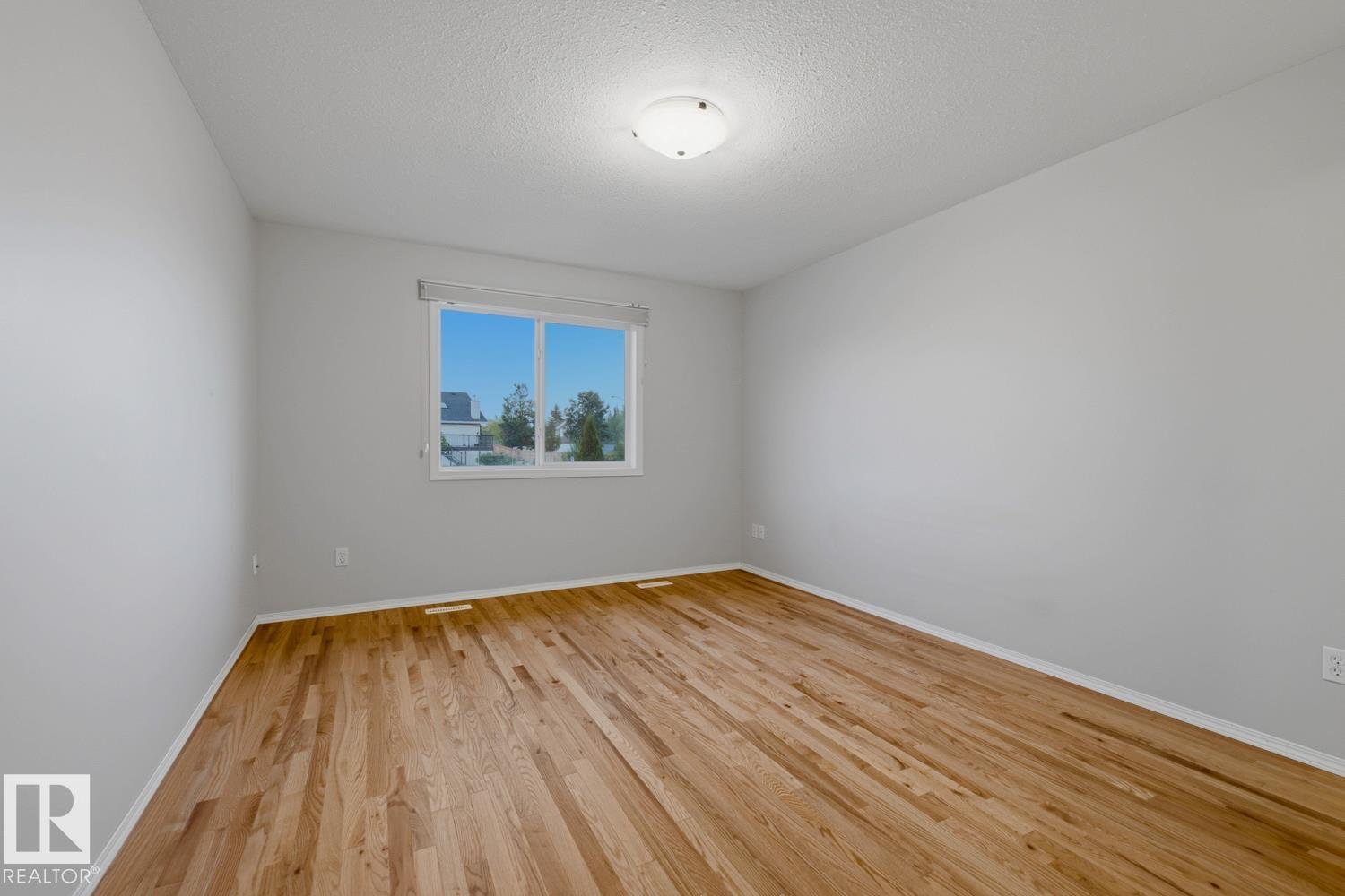 119 CHELSEA WY - 16