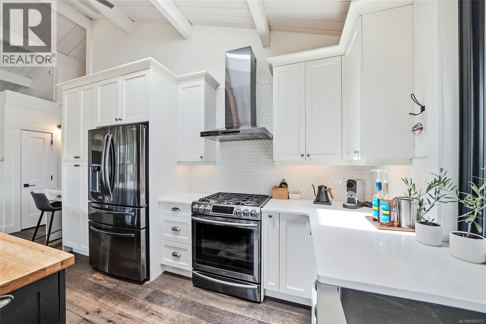 654 Hawthorne Rise - 21