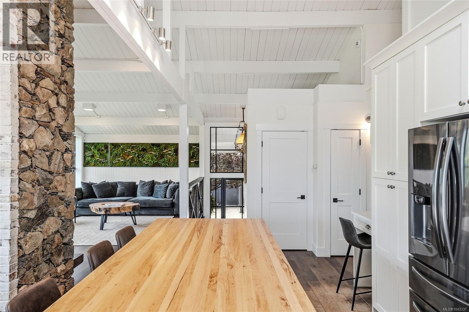 654 Hawthorne Rise - 24