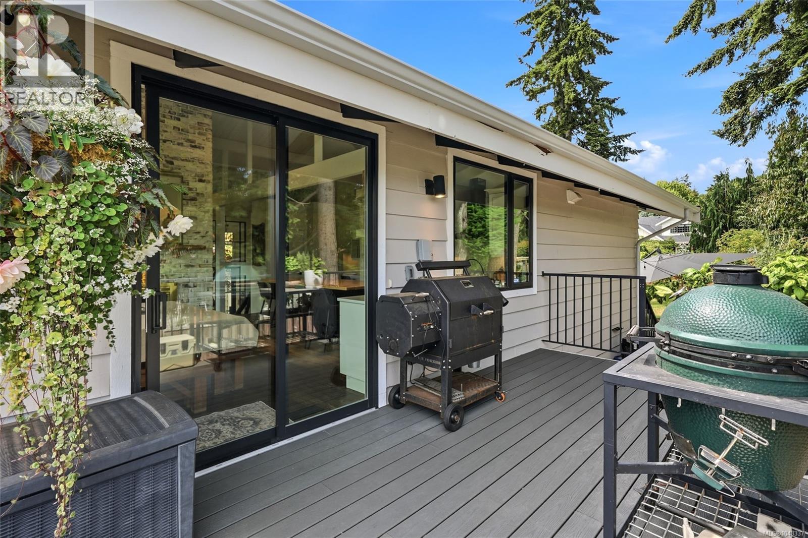 654 Hawthorne Rise - 28