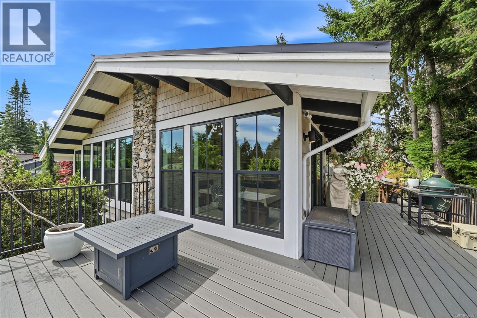 654 Hawthorne Rise - 29