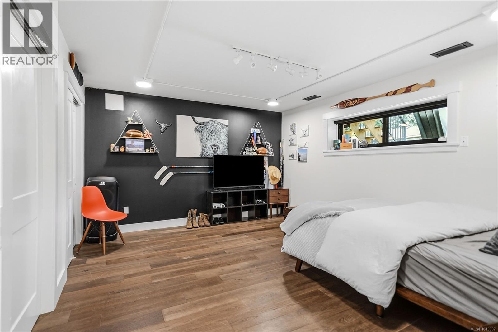 654 Hawthorne Rise - 45