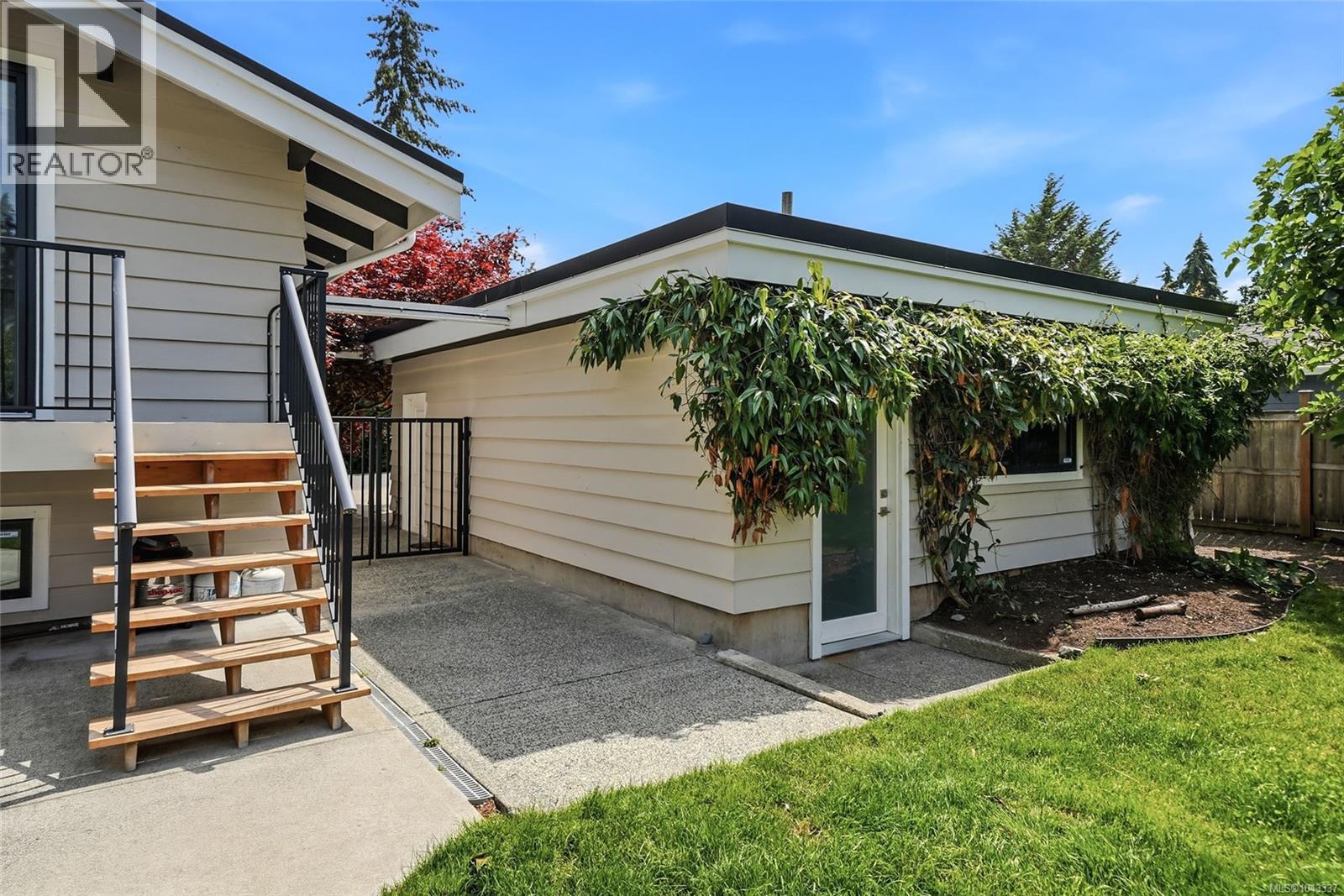 654 Hawthorne Rise - 51