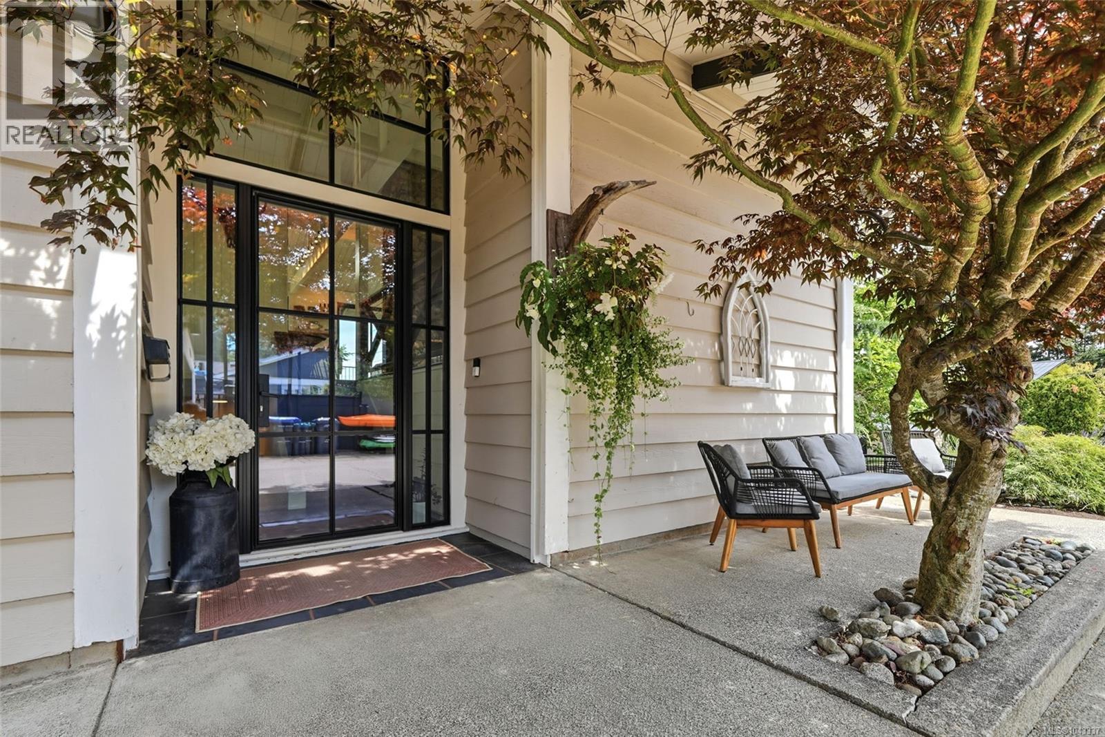 654 Hawthorne Rise - 8
