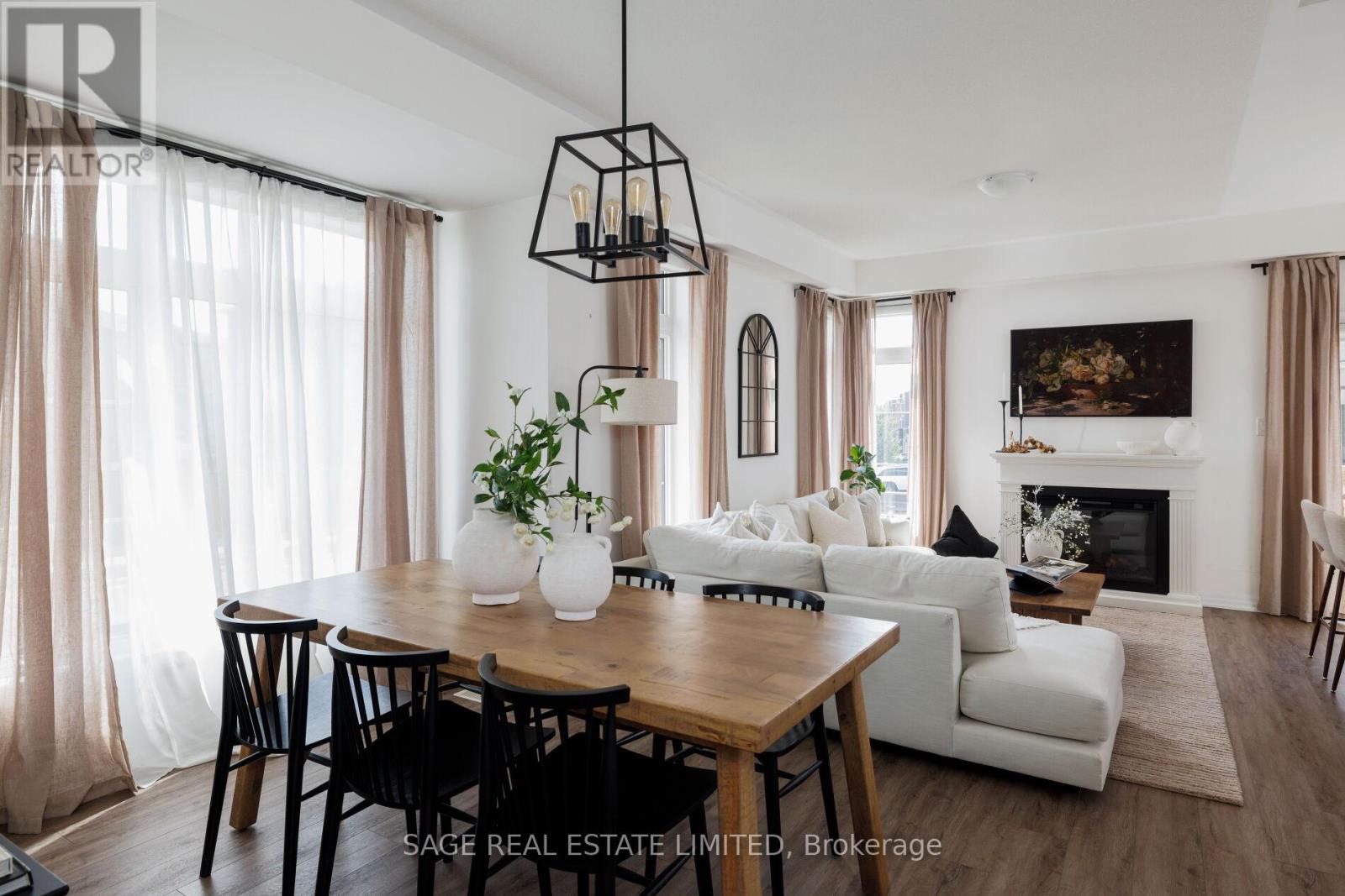 199 TANGO CRESCENT - 1