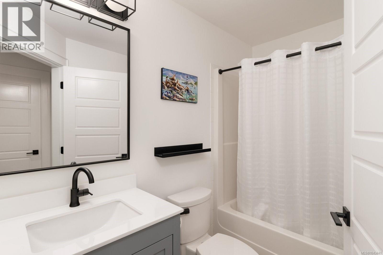 #4 4583 Wilkinson Rd - 21