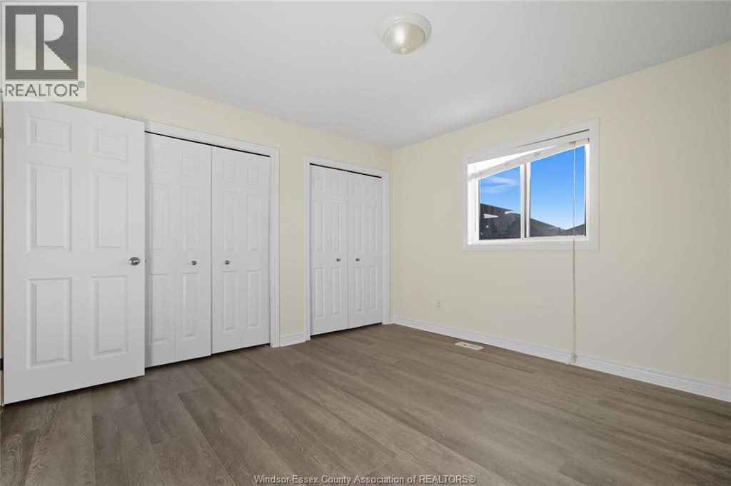 1039 CLOVER - 15
