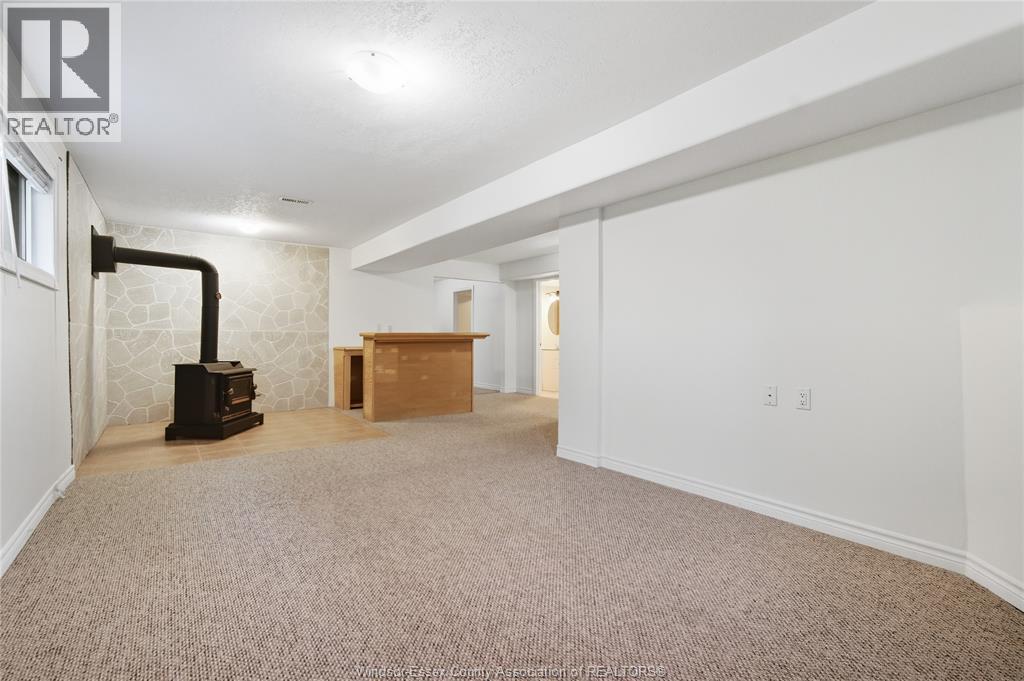 1039 CLOVER - 24