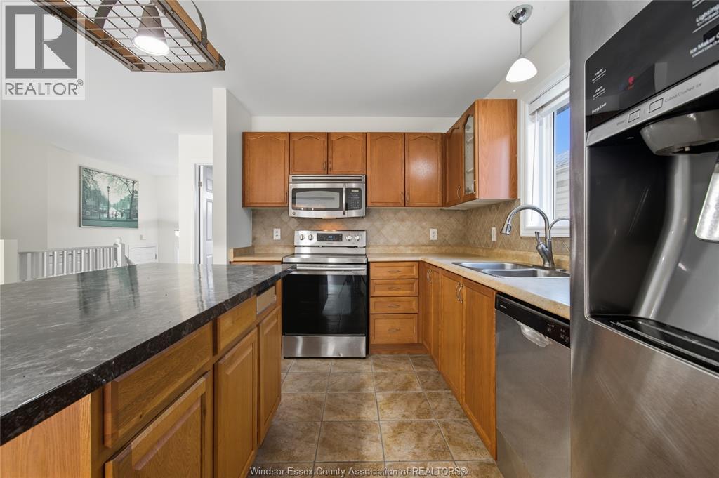 1039 CLOVER - 8