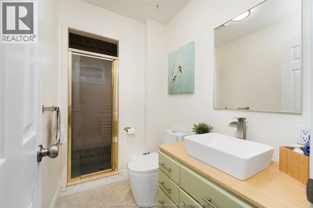 240 Gary AVENUE - 21