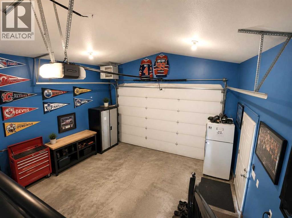 Detached Garage