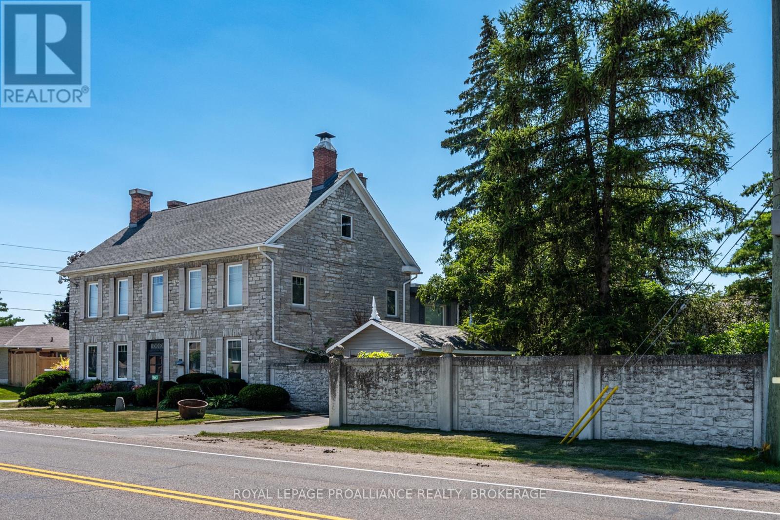 1863 SYDENHAM ROAD - 4