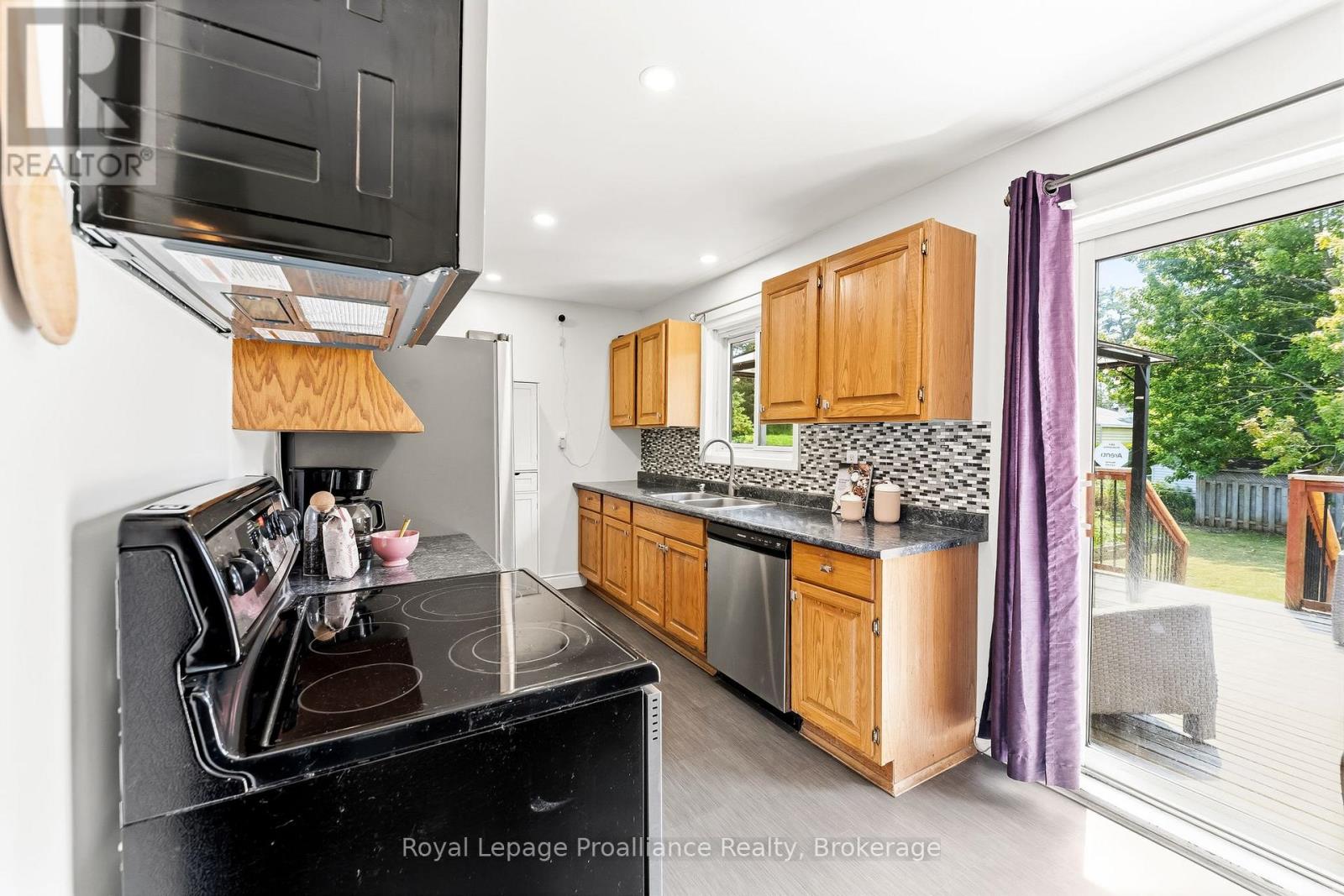 110 ONTARIO STREET - 13