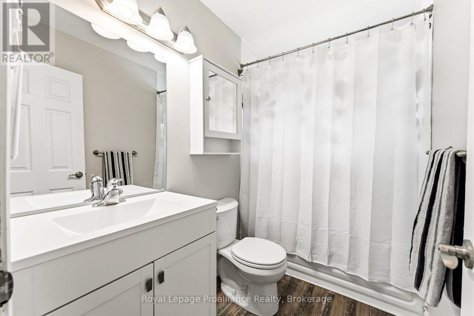 110 ONTARIO STREET - 22