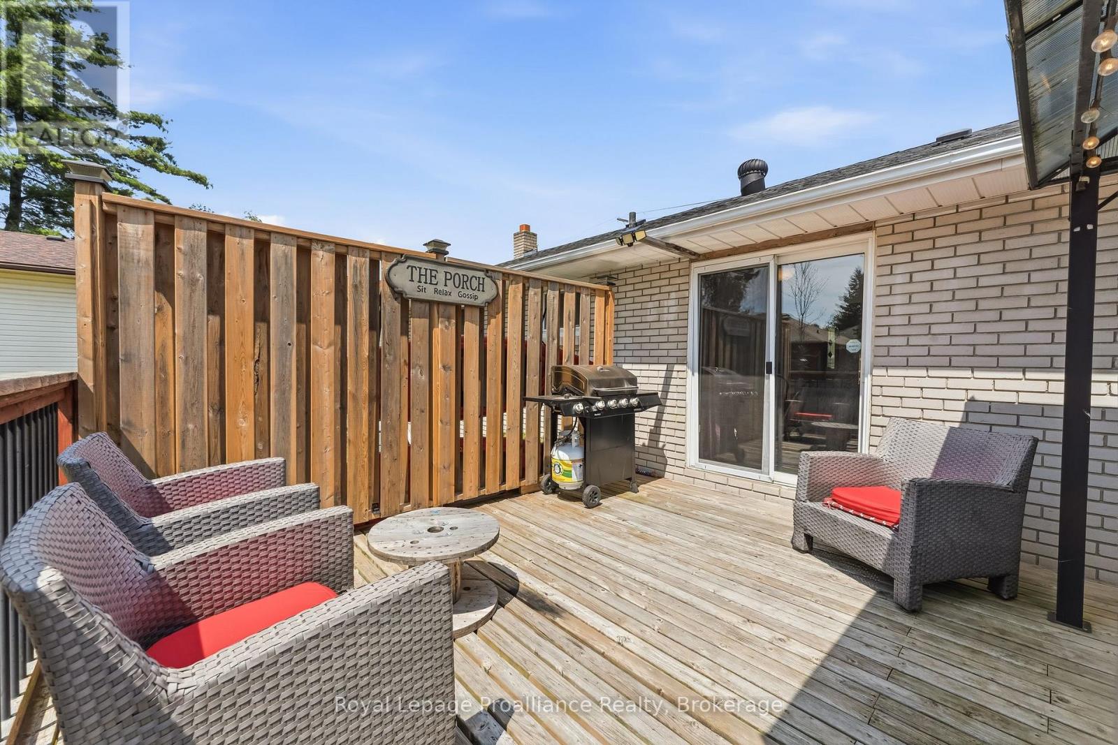 110 ONTARIO STREET - 28