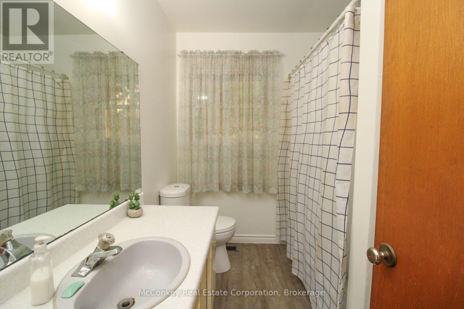 129 CLIFFORD ROAD - 27