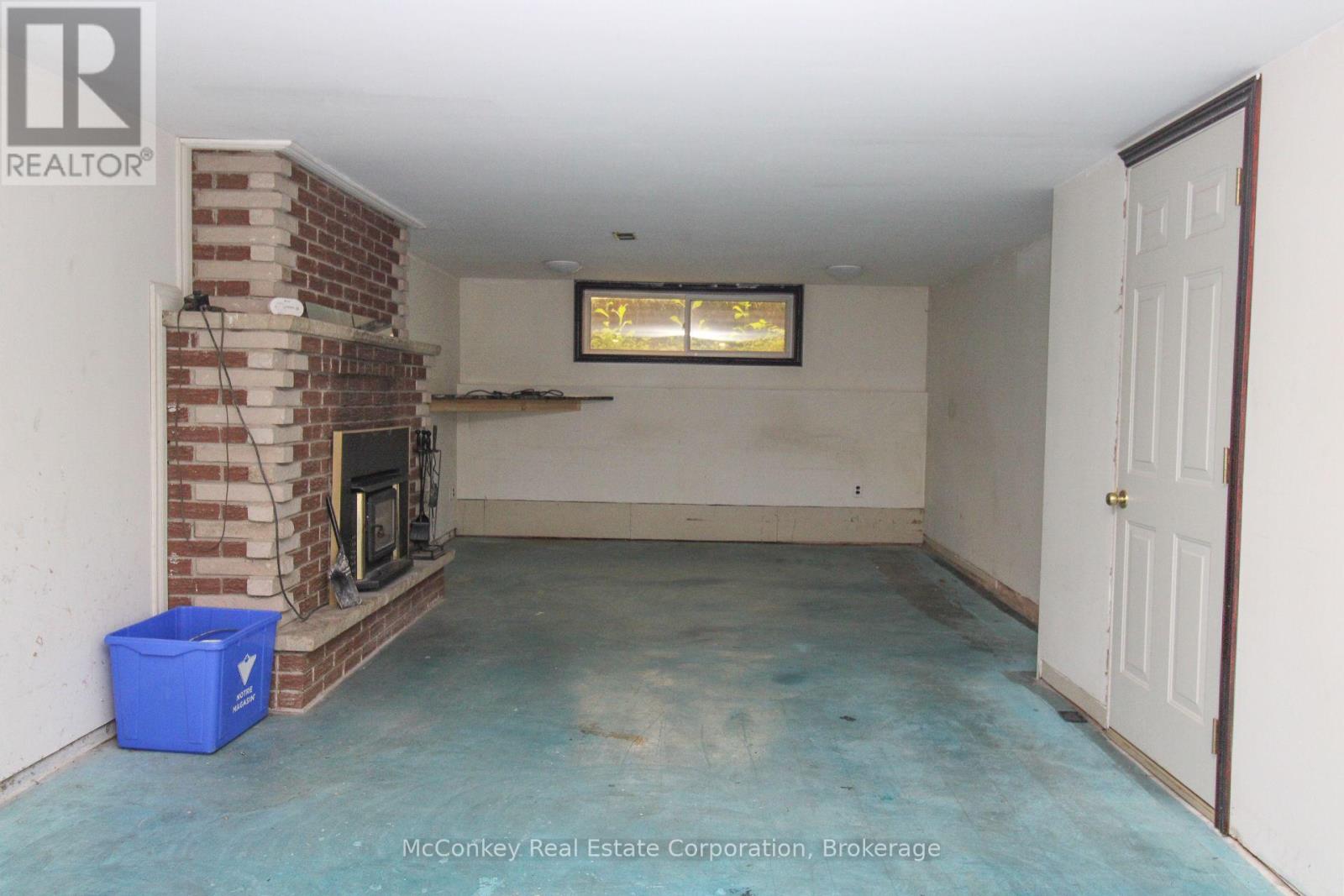 129 CLIFFORD ROAD - 32
