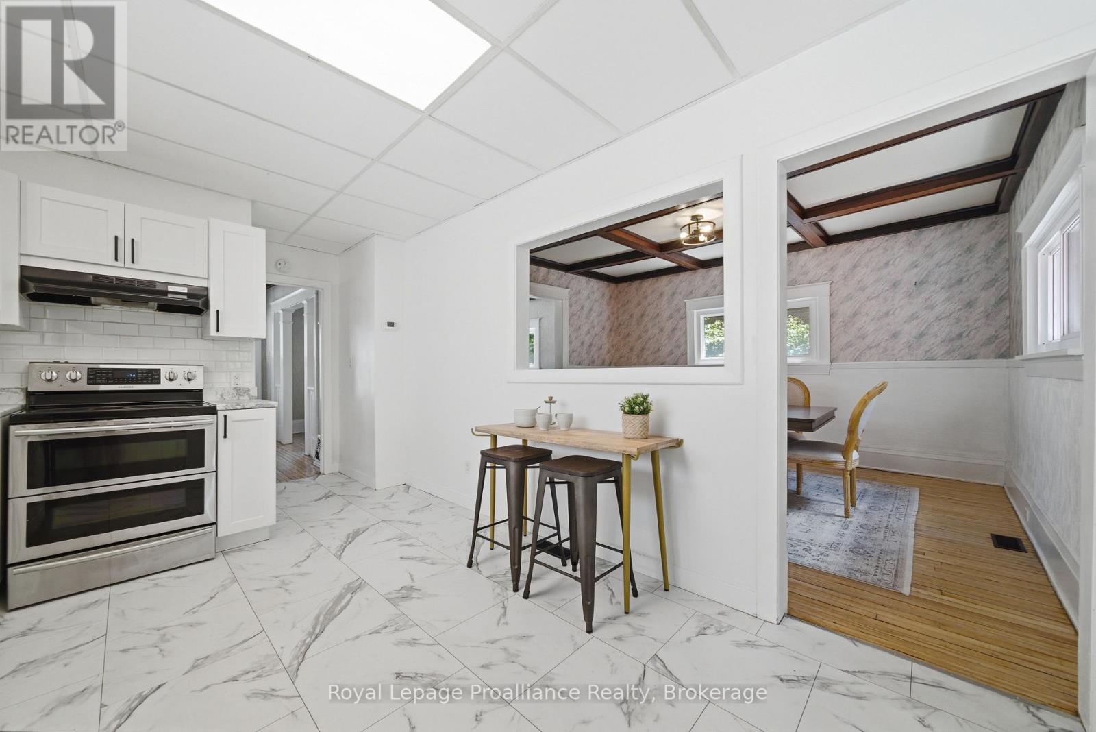 82 MARMORA STREET - 17