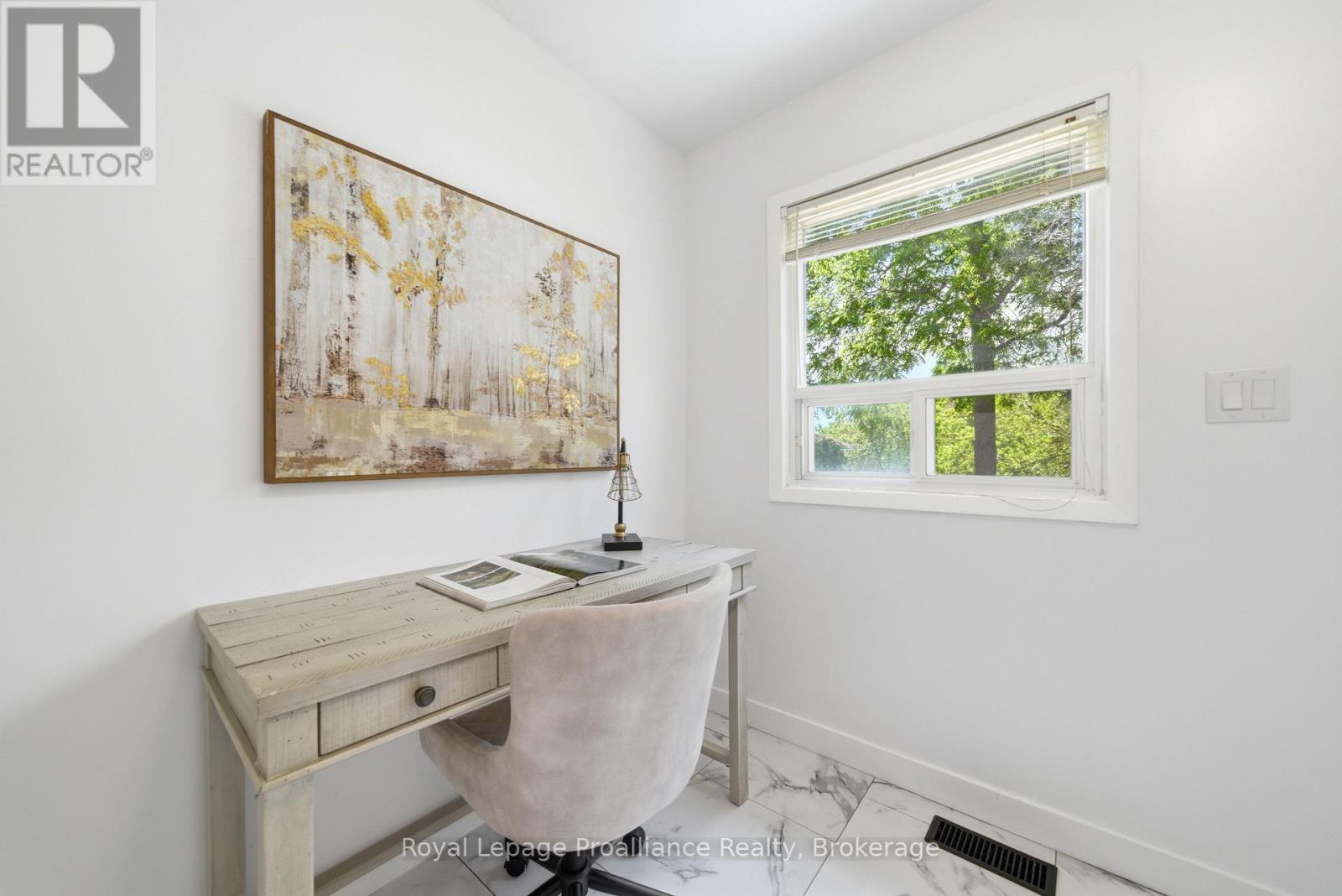 82 MARMORA STREET - 24