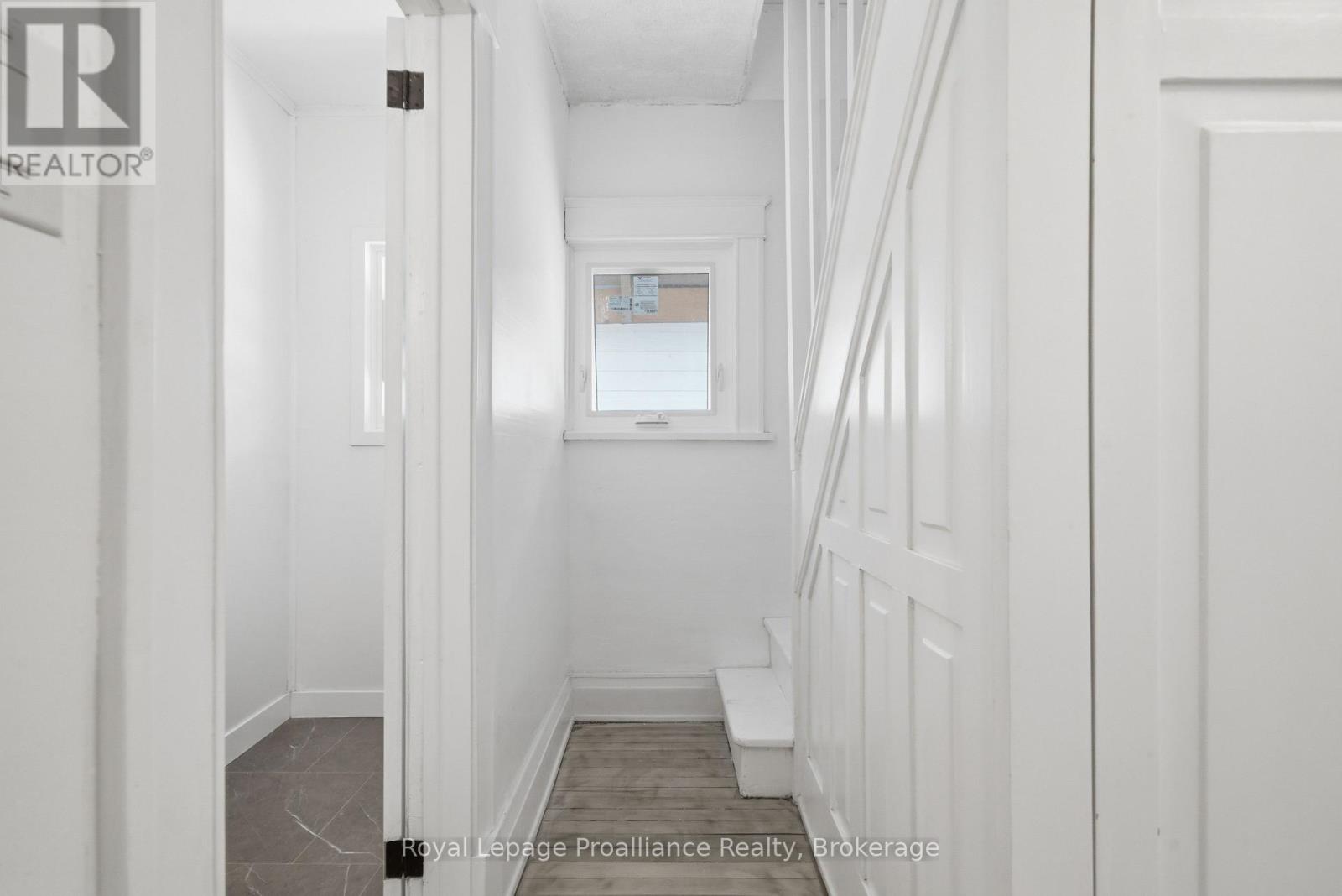 82 MARMORA STREET - 38