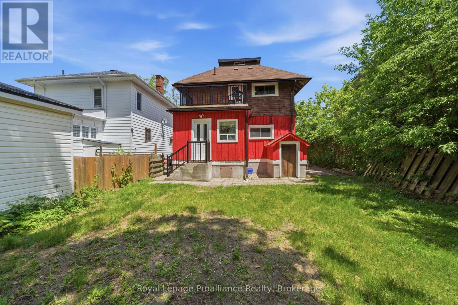 82 MARMORA STREET - 45