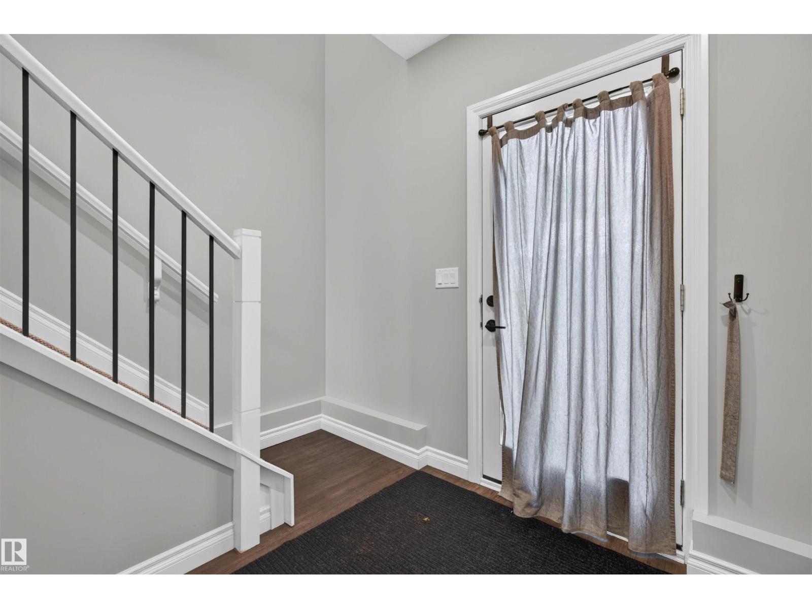 11212 75 AV NW - 18