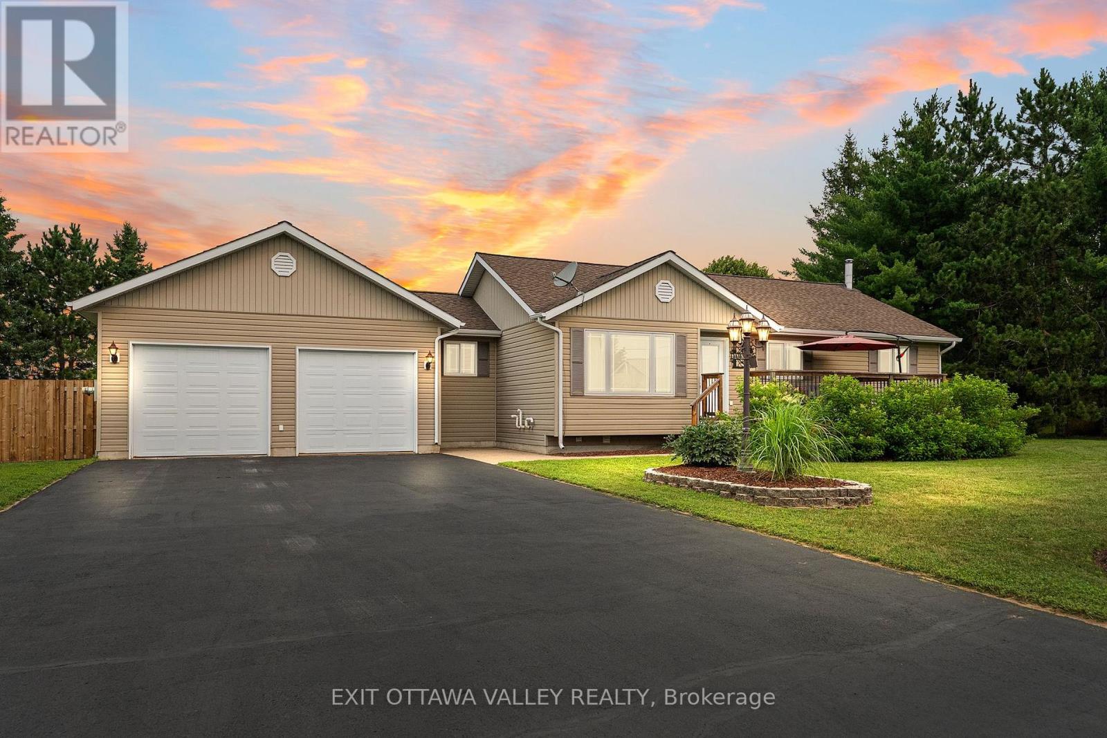 62 MEADOWVIEW DRIVE - 1