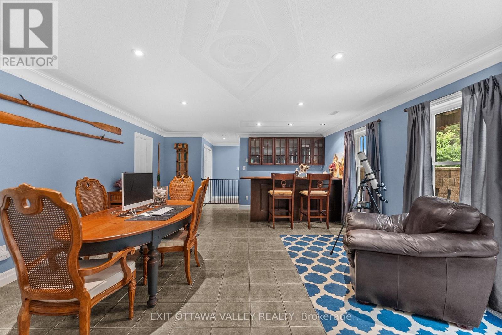 62 MEADOWVIEW DRIVE - 26