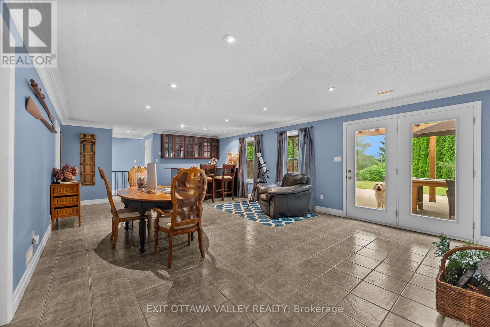 62 MEADOWVIEW DRIVE - 29
