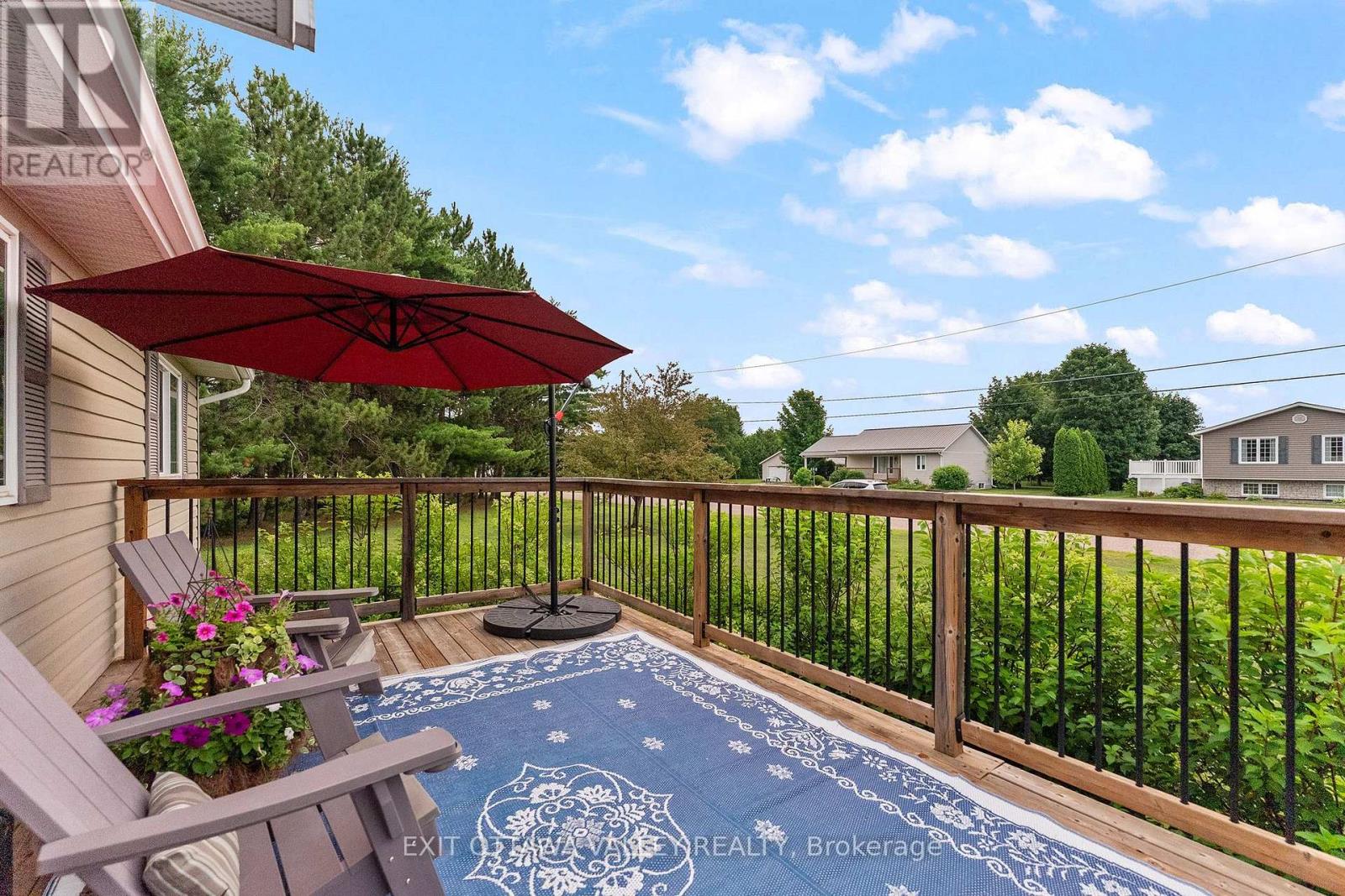 62 MEADOWVIEW DRIVE - 38