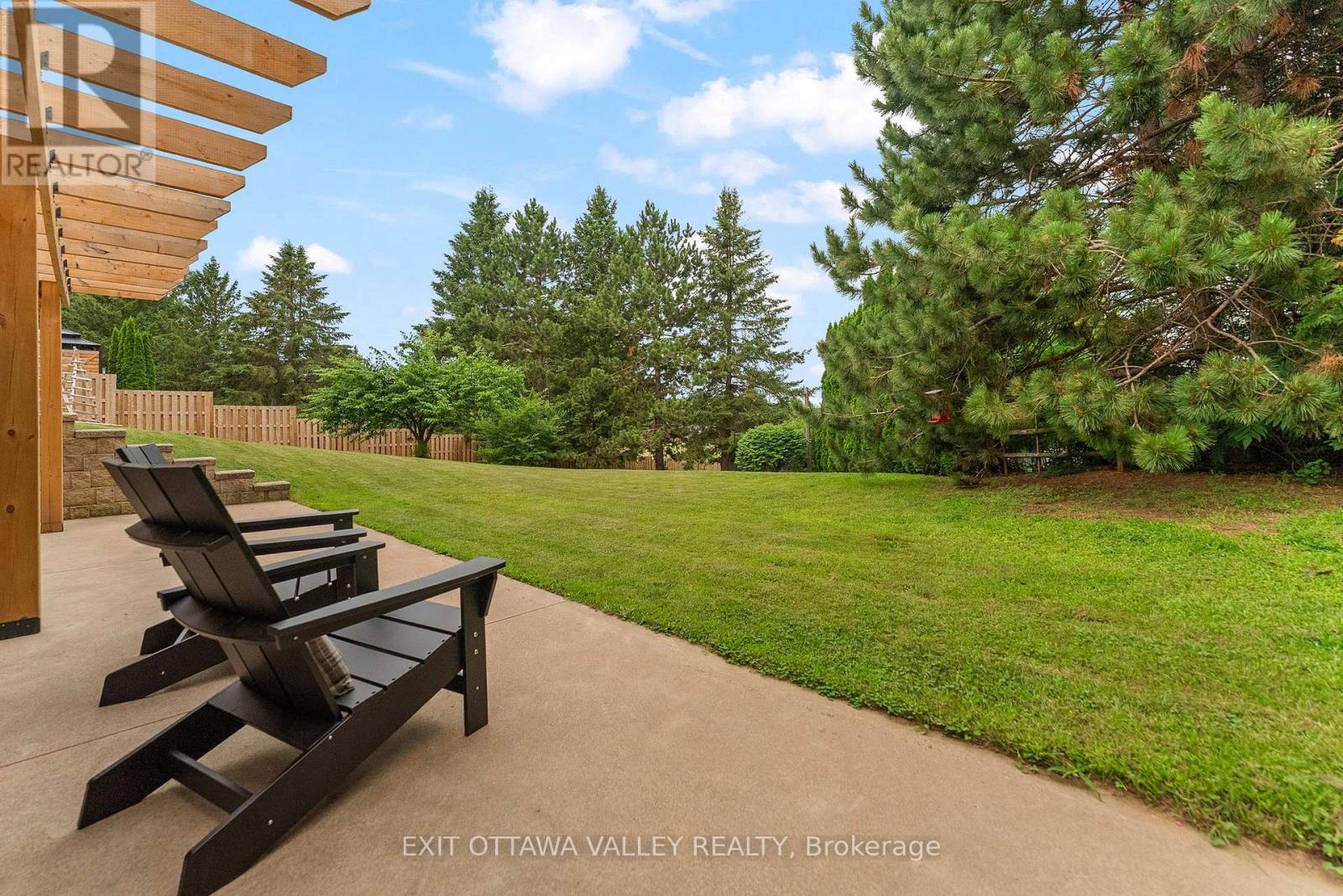 62 MEADOWVIEW DRIVE - 41
