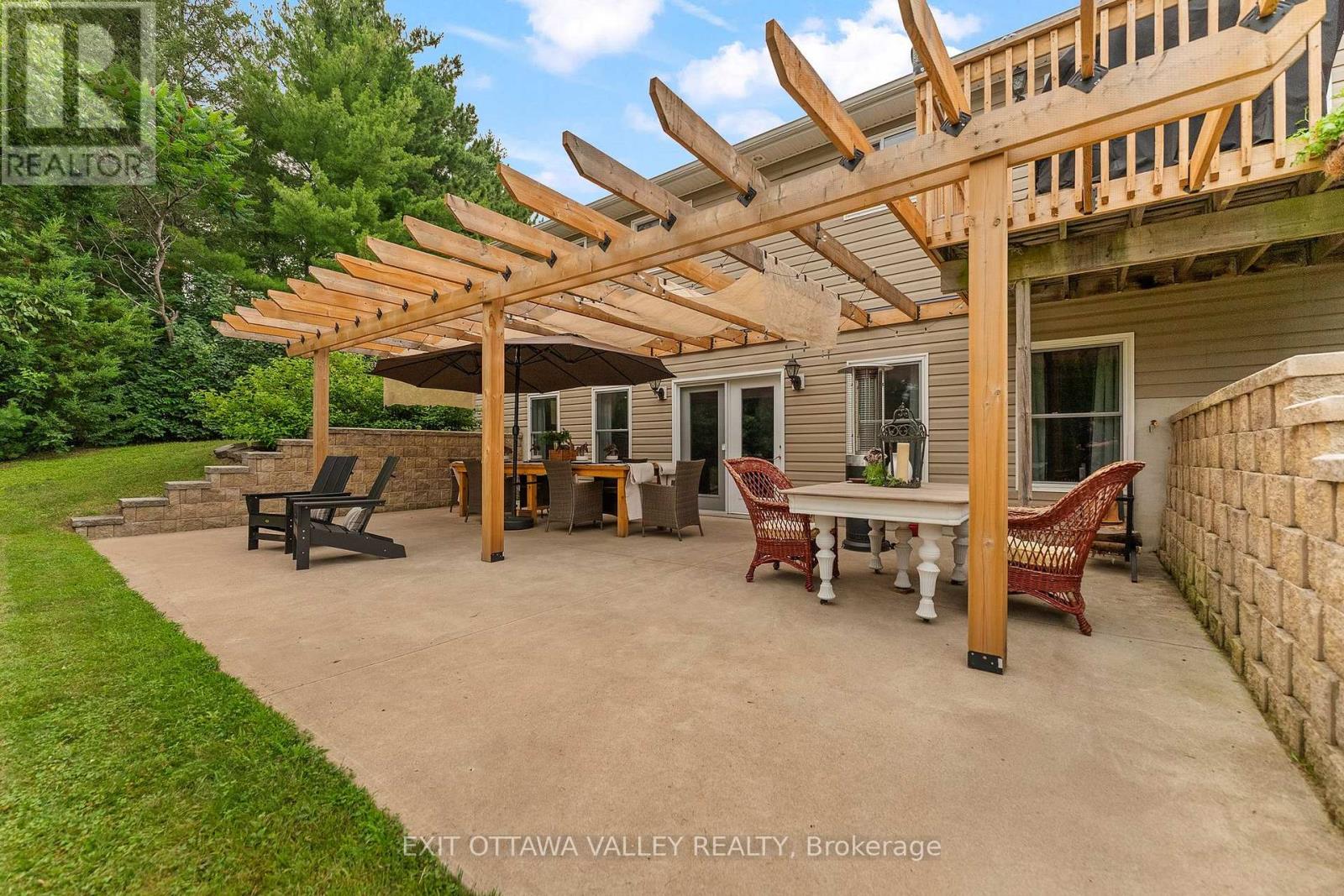62 MEADOWVIEW DRIVE - 42