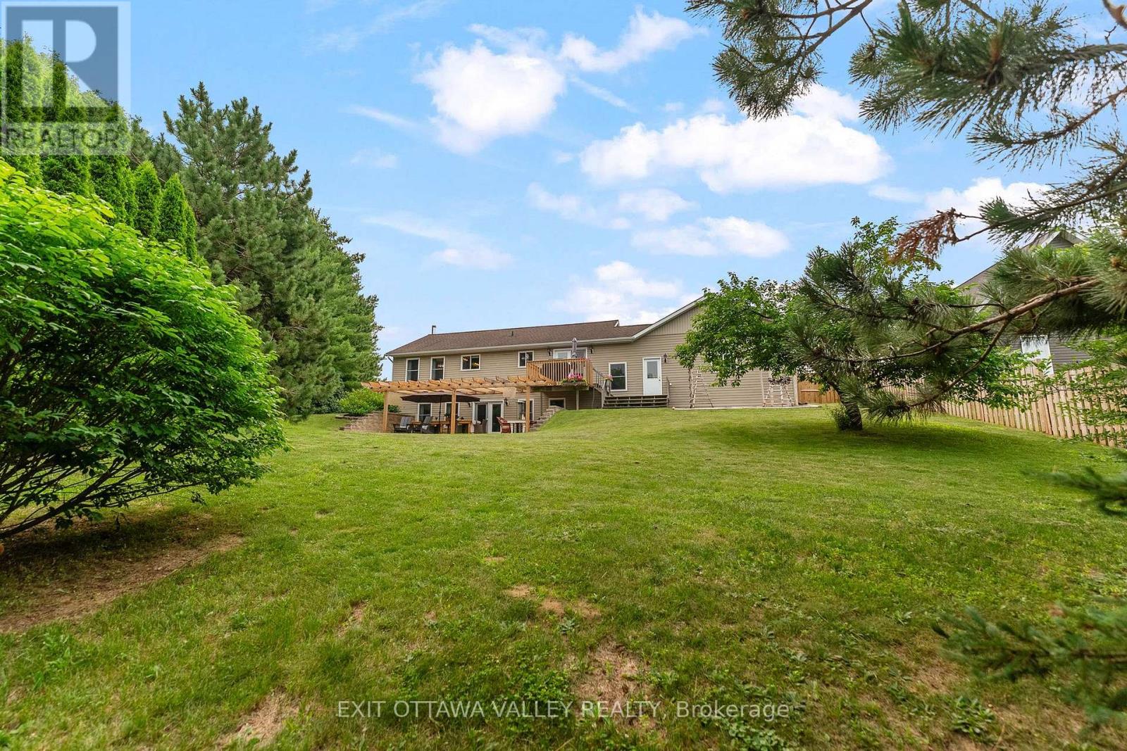 62 MEADOWVIEW DRIVE - 46