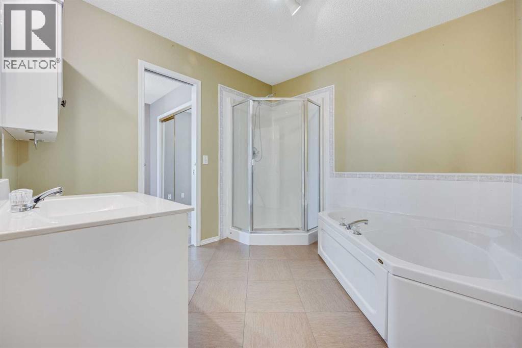 225 Killarney Glen Court SW - 14