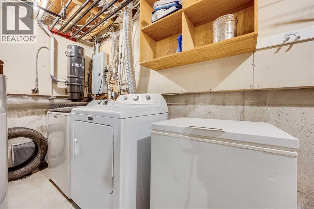 225 Killarney Glen Court SW - 17