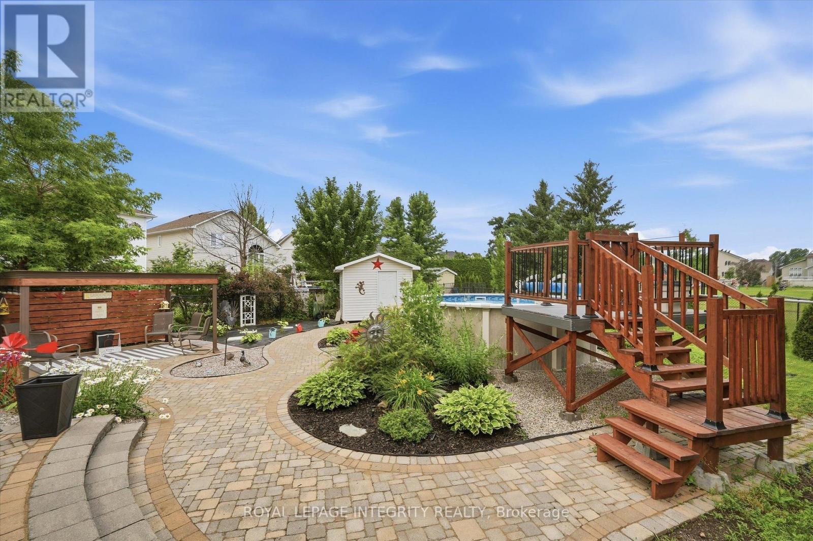 36 FRONTENAC BOULEVARD - 36