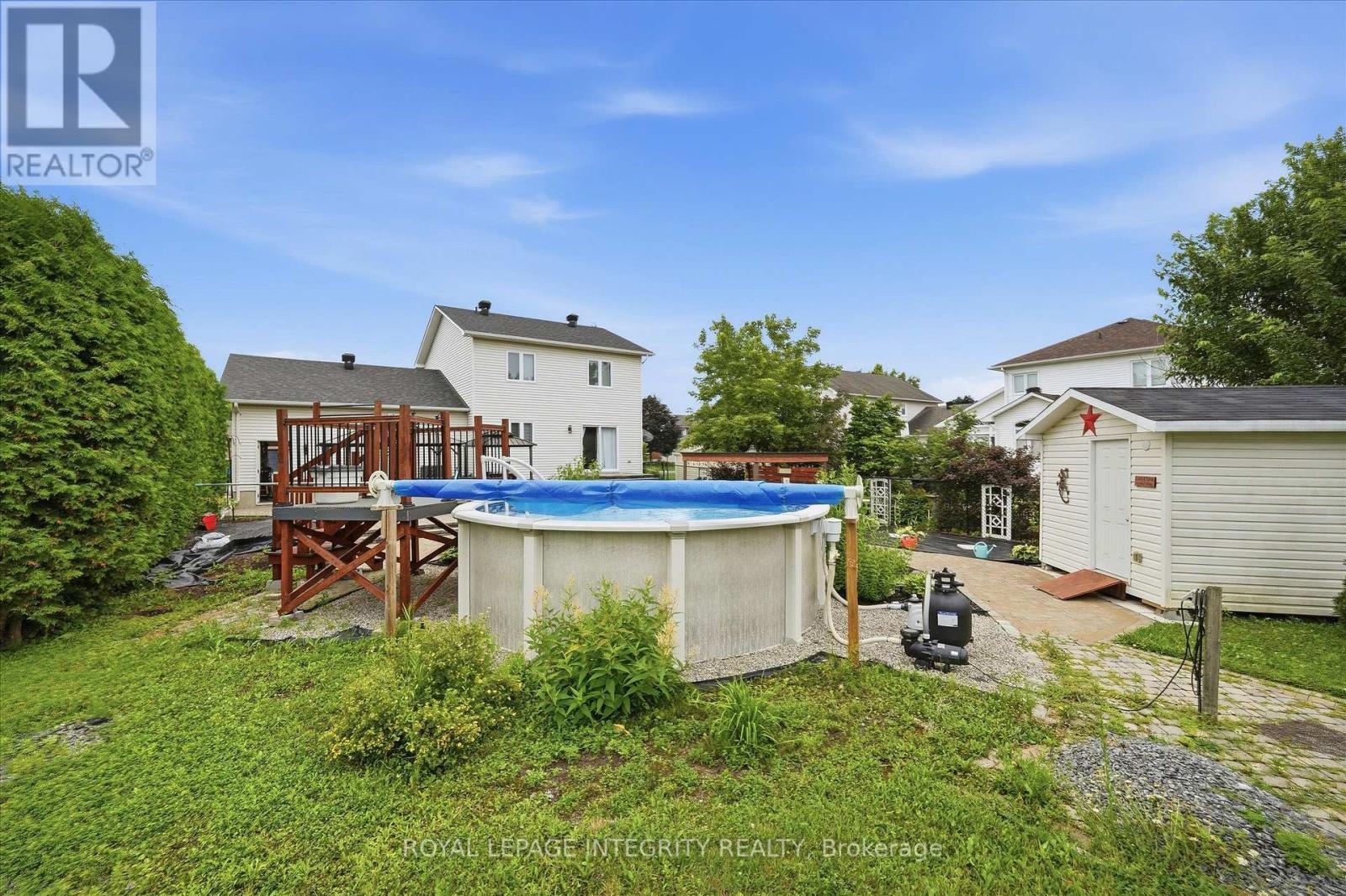 36 FRONTENAC BOULEVARD - 39