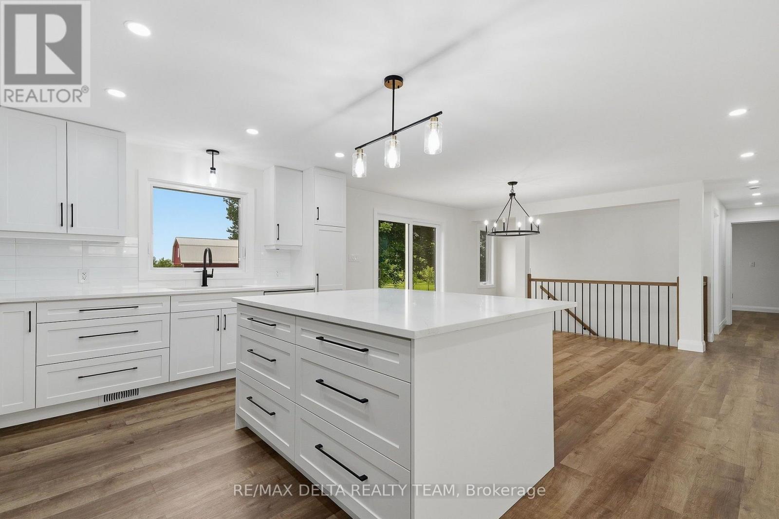 1568 PILON ROAD - 10