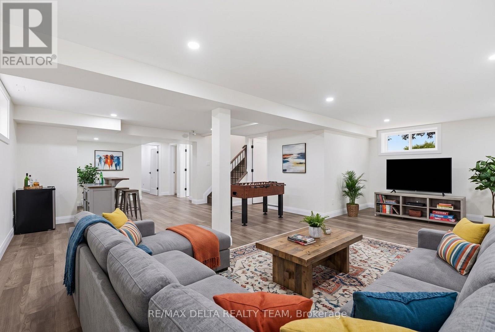 1568 PILON ROAD - 27