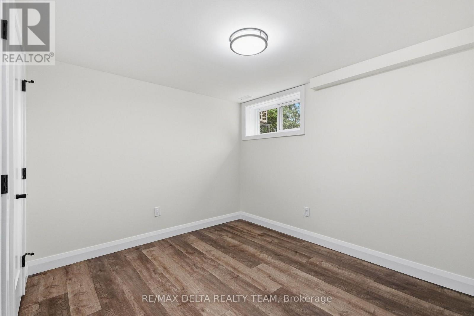 1568 PILON ROAD - 32